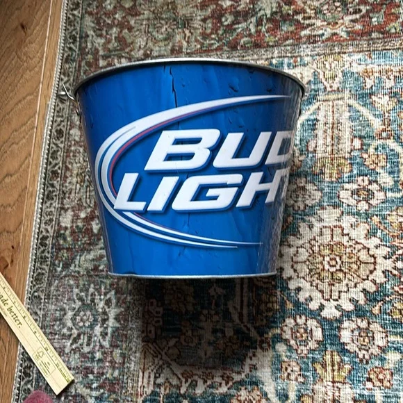 Bud Light Beer Ice Bucket solofficialkw.com